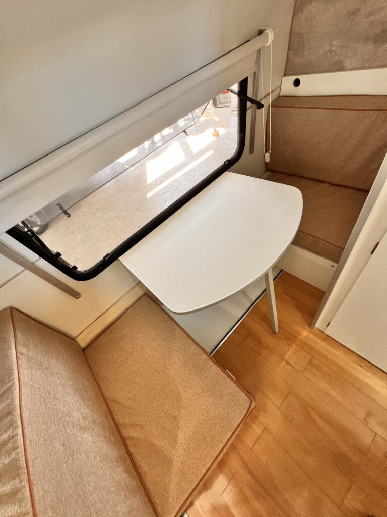 ITATI 380 Techo Levadizo para 4 personas -8