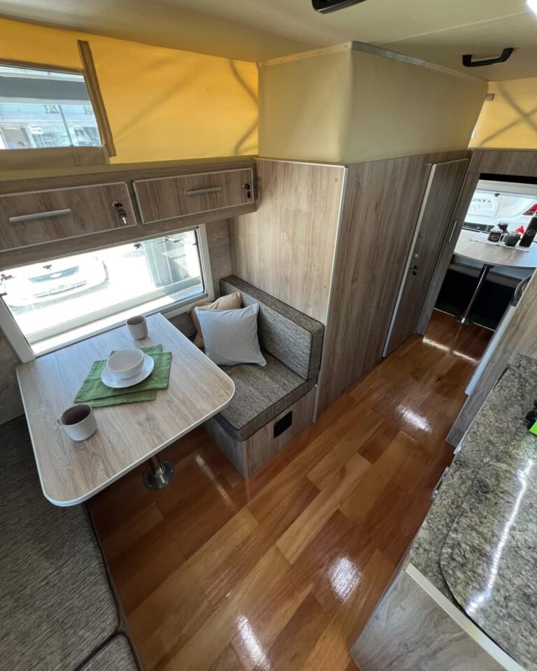 460TLI para 4 personas - living- comedor