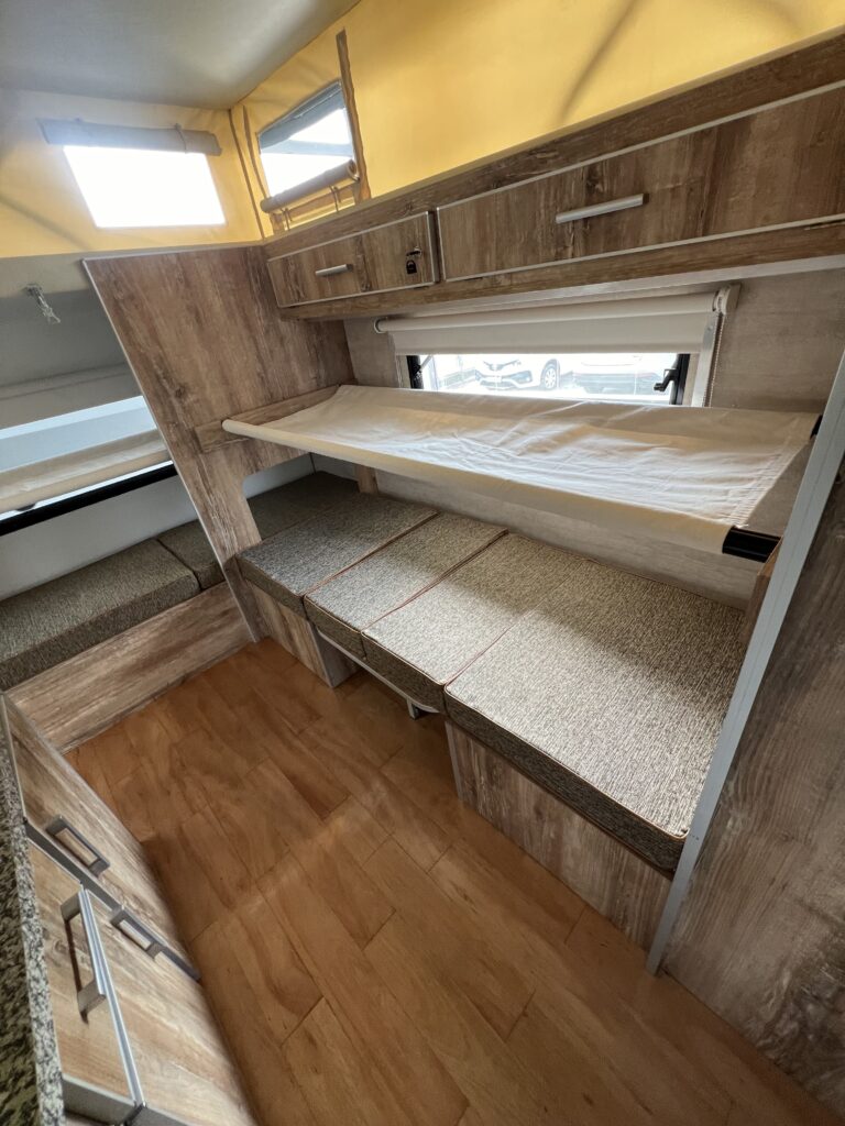 ITATI460Tli dormitorio parra 3 personas