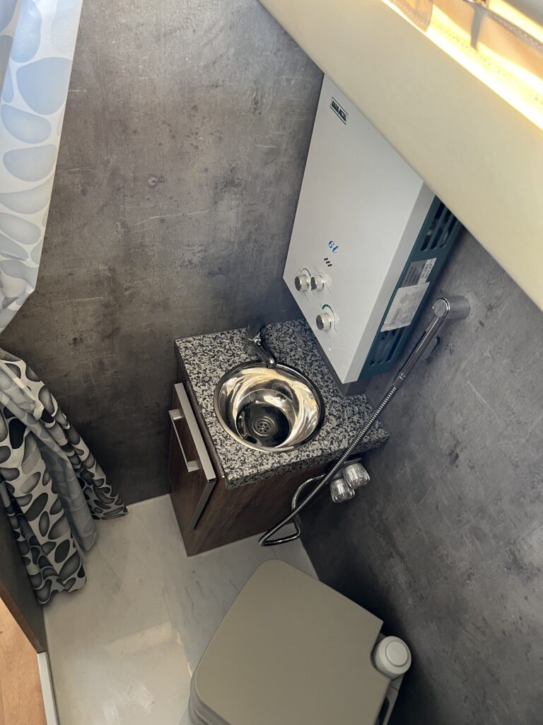 ITATI460Tli para 5-6 personas baño completo