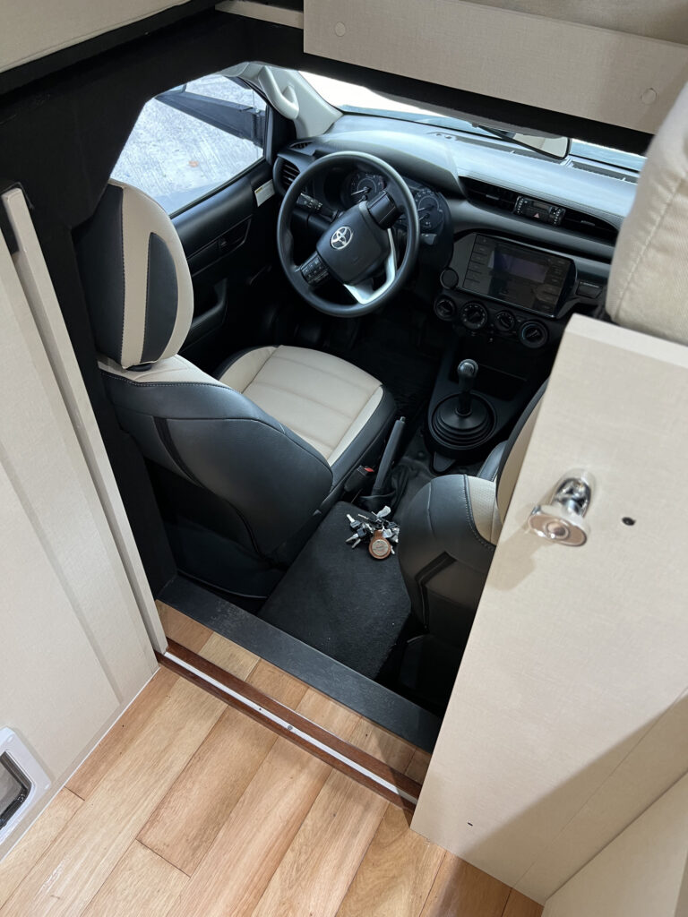 motorhome sobre pick up 4x4 cabina